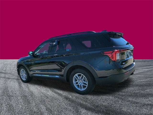 2025 Ford Explorer photo 4