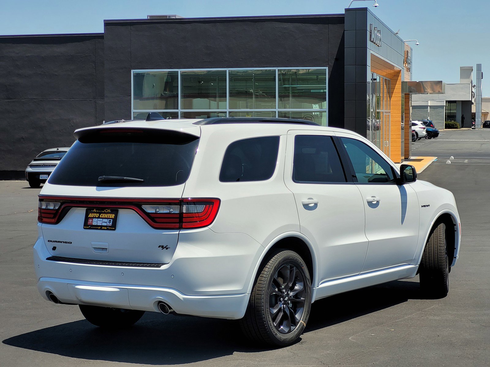 2025 Dodge Durango R/T Plus photo 3
