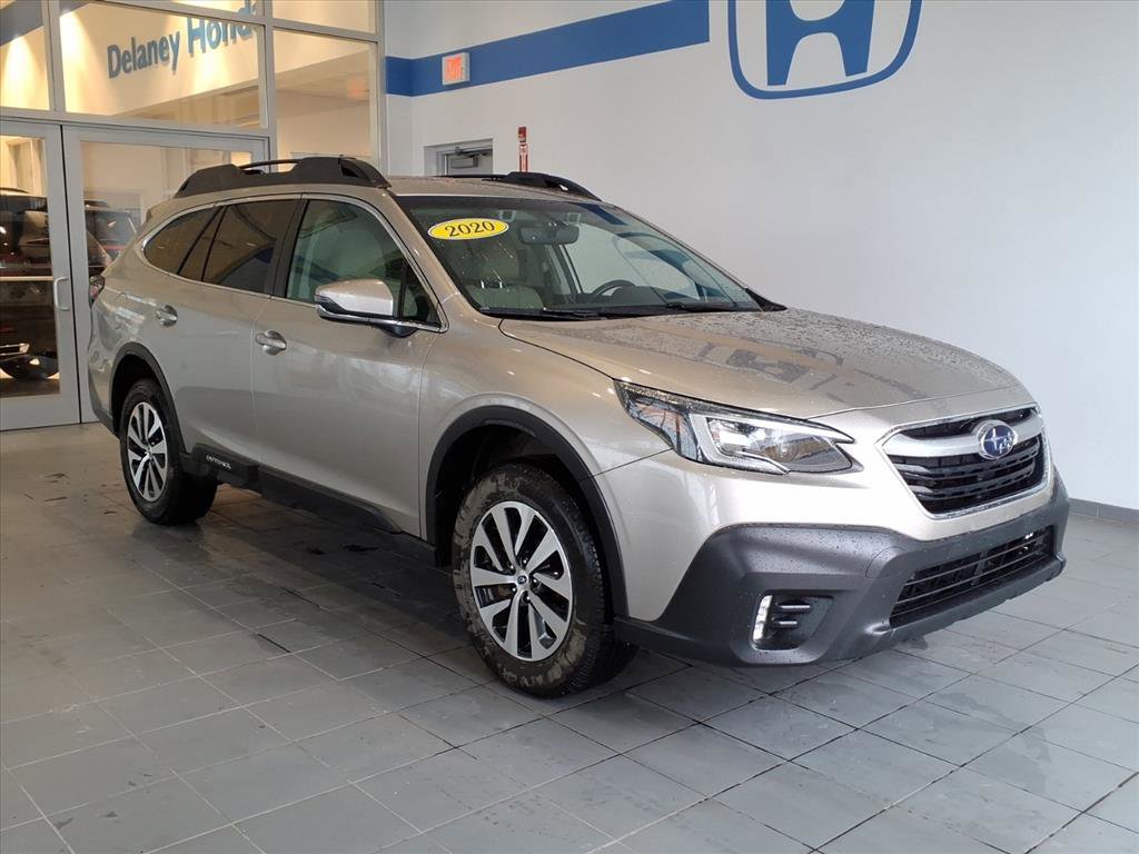 2020 Subaru Outback Premium's photo