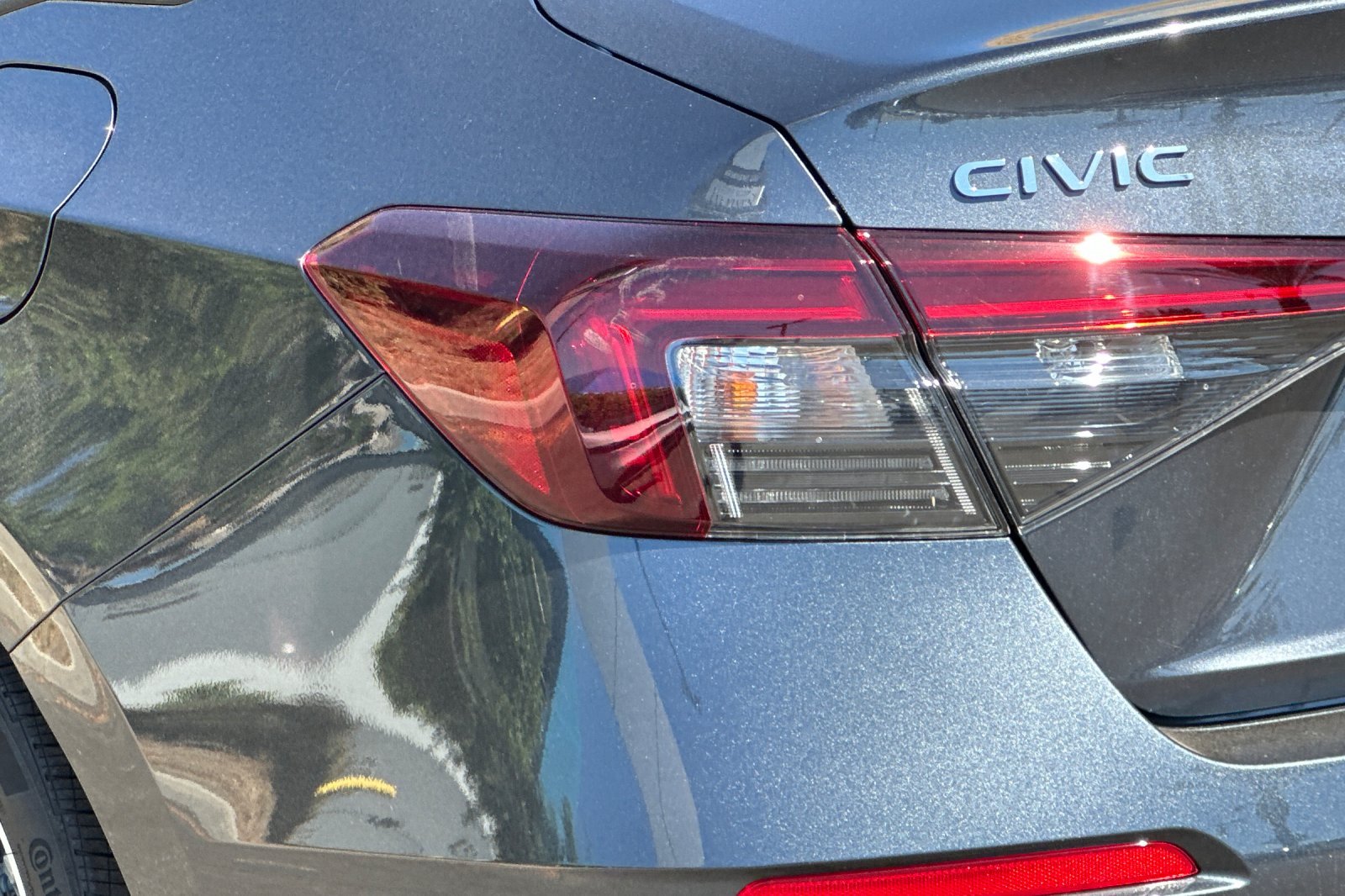 2025 Honda Civic Hybrid Sport Touring photo 29