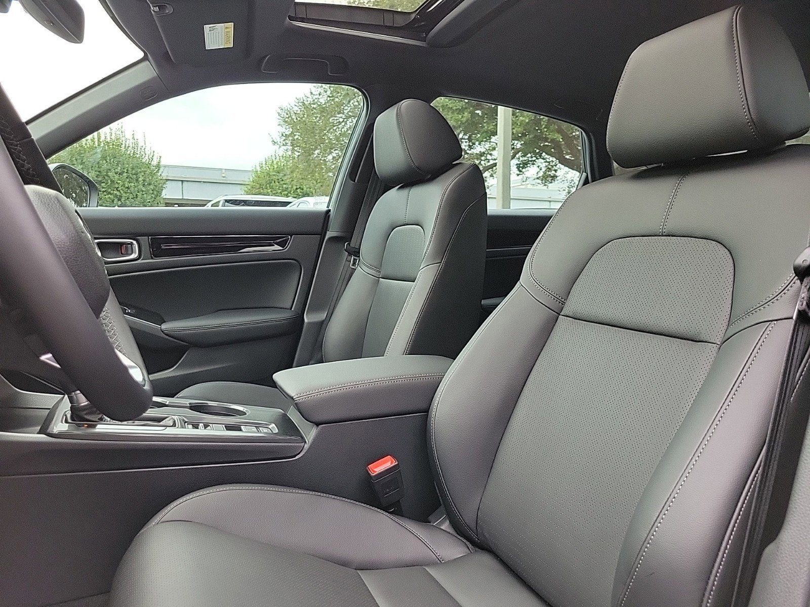 2025 Honda Civic Hybrid Sport Touring photo 19