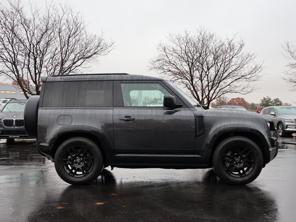 2024 Land Rover Defender 90 X-Dynamic SE photo 4