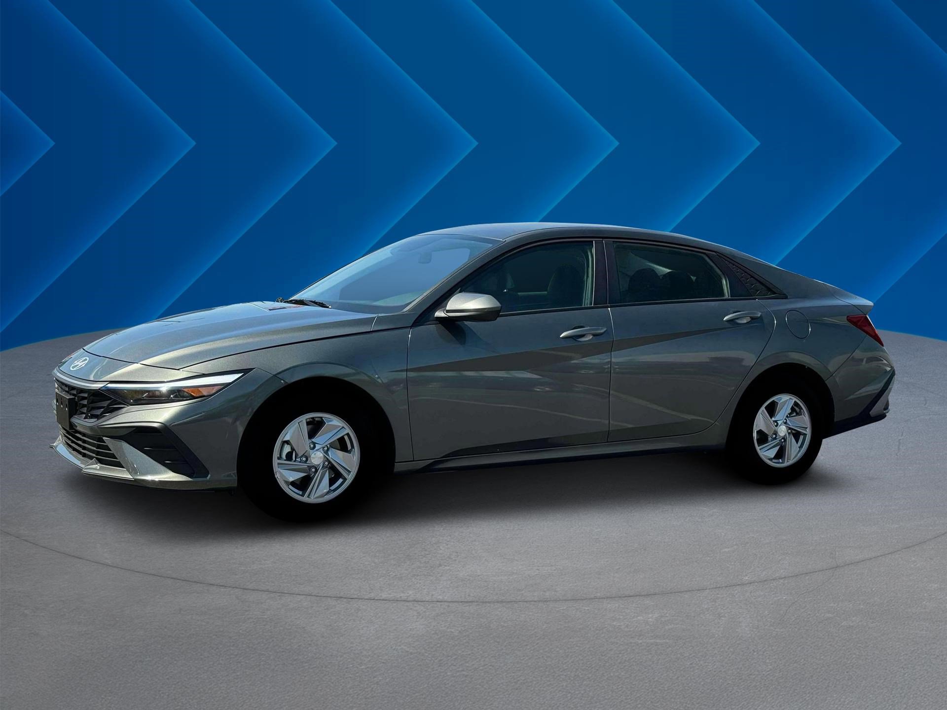2025 Hyundai Elantra SE photo 2