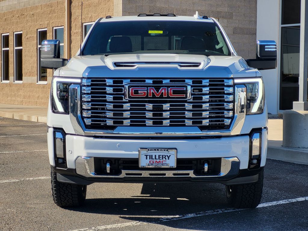 2026 Gmc Sierra 2500 HD Denali photo 3