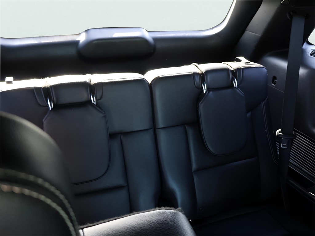 2021 Ford Explorer ST photo 14