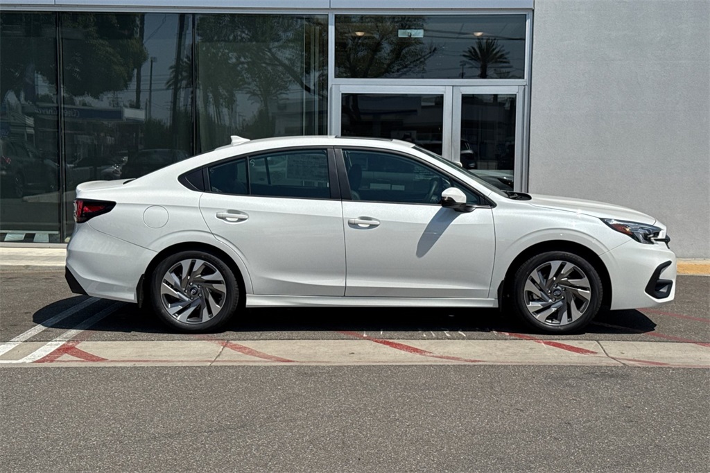 2025 Subaru Legacy Limited photo 3