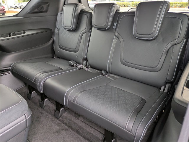 2026 Infiniti QX80 photo 11