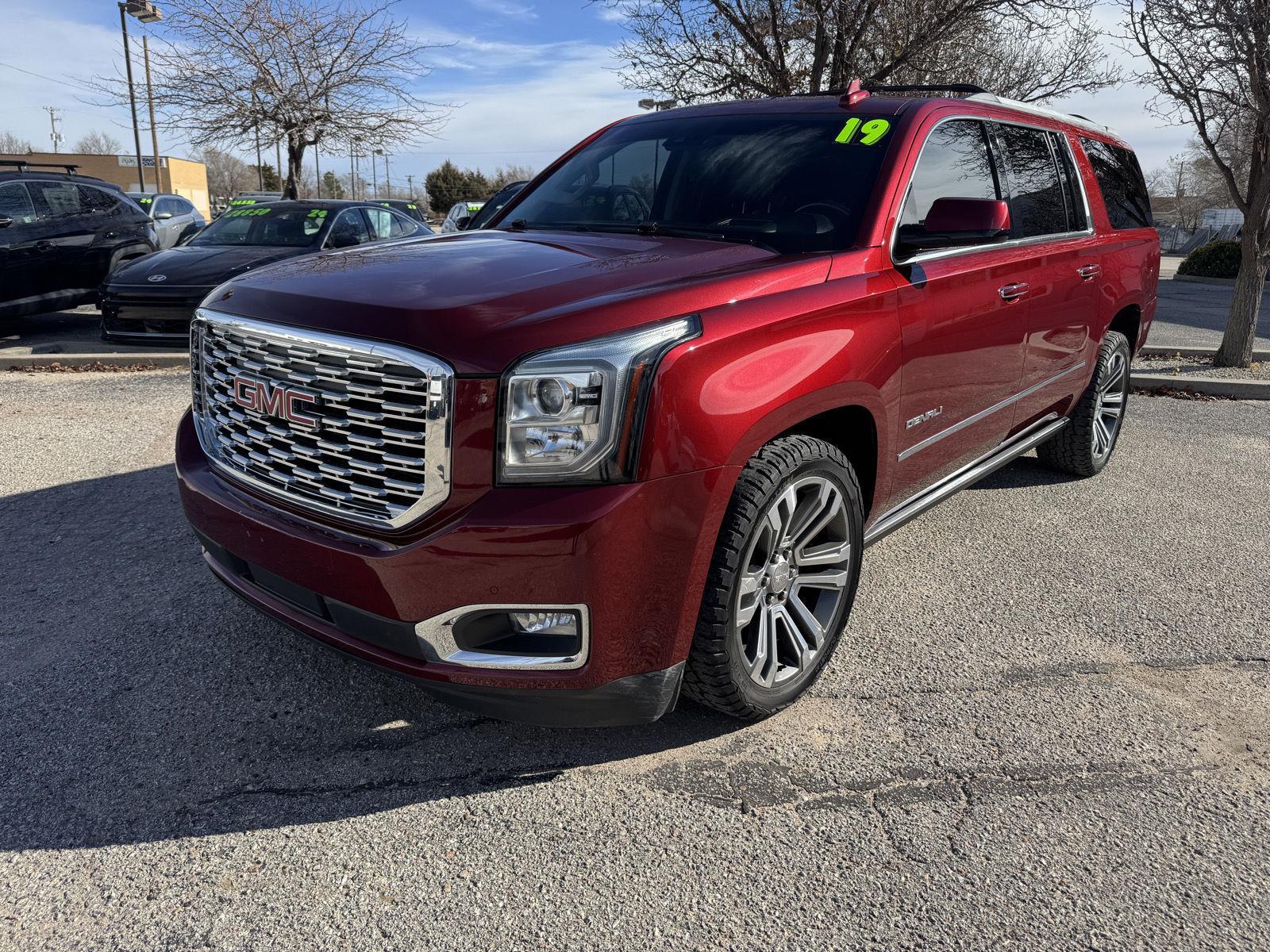 2019 GMC Yukon XL Denali's photo