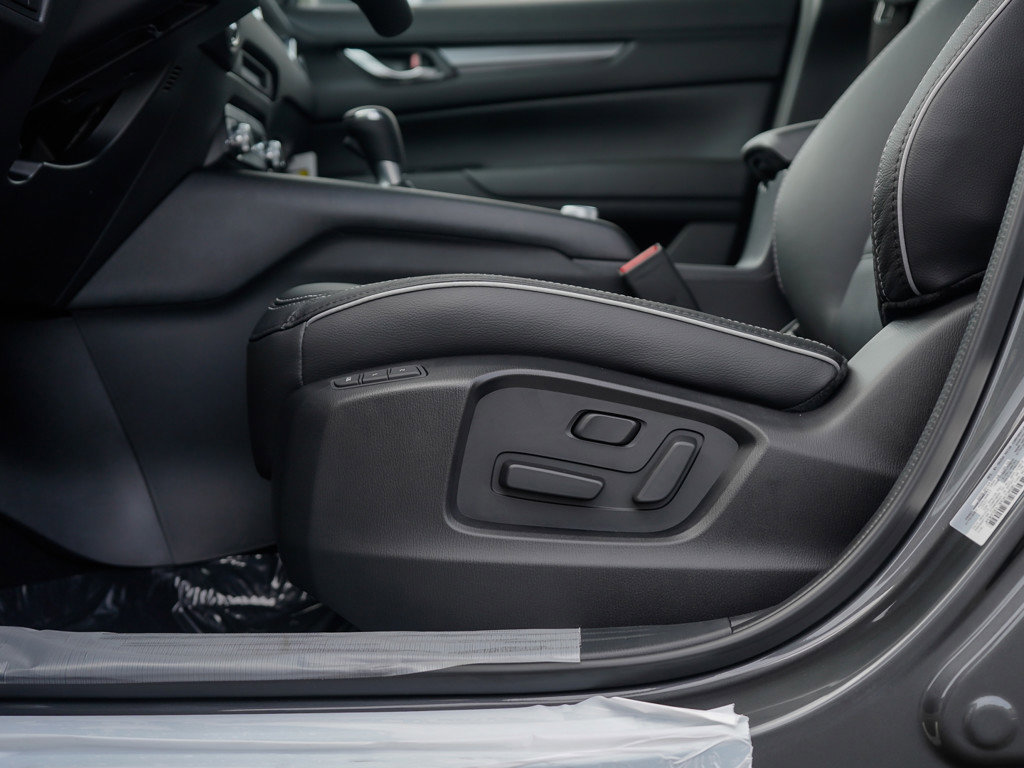 2025 Mazda CX-5 2.5 S Preferred photo 14