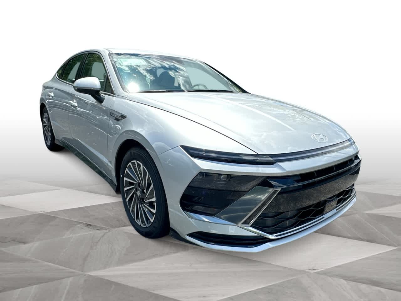 2025 Hyundai Sonata Hybrid SEL photo 2