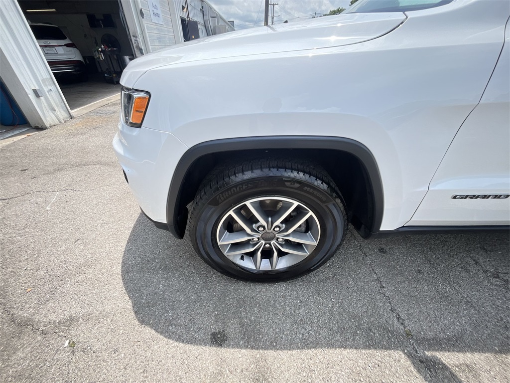 2022 Jeep Cherokee Limited photo 9