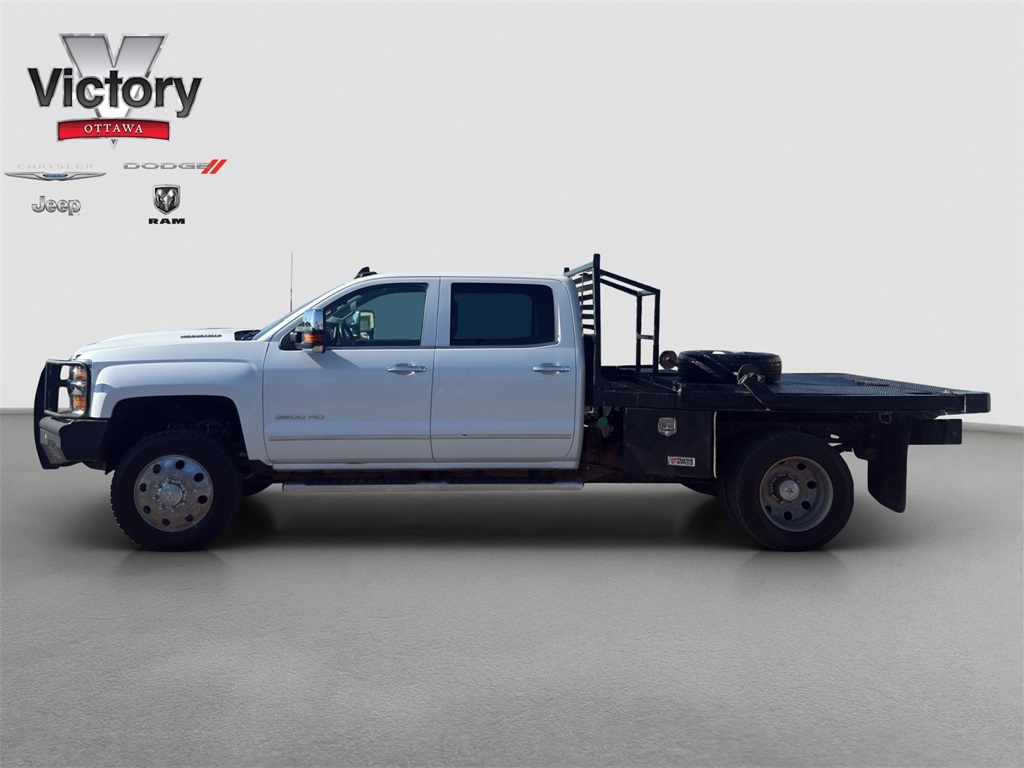 2019 Chevrolet Silverado 3500HD LTZ photo 3