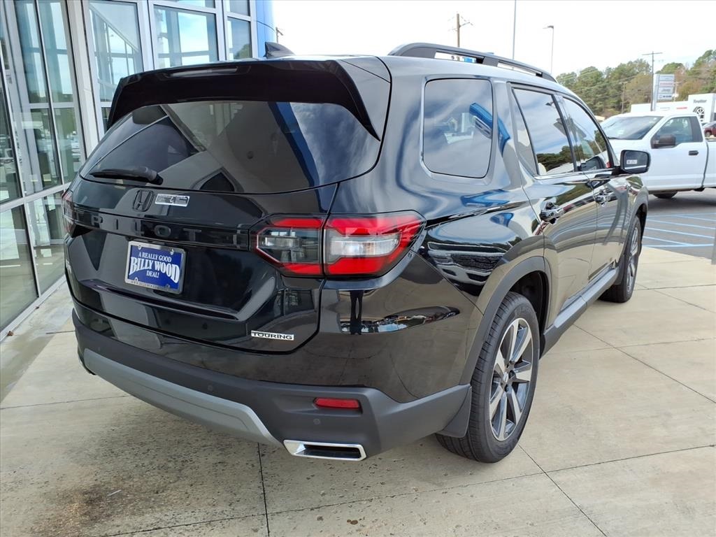 2025 Honda Pilot Touring photo 3