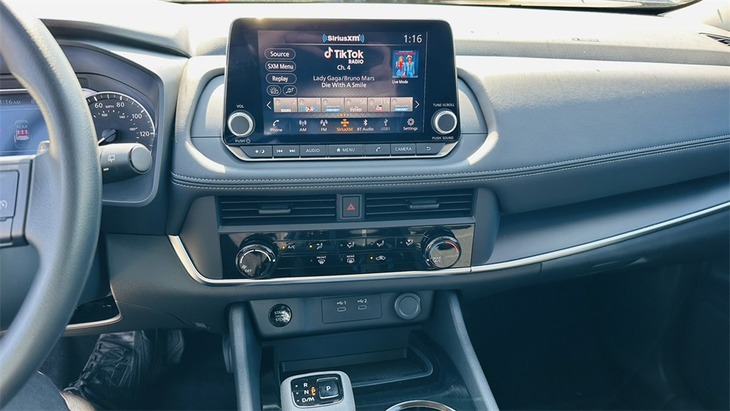 2026 Nissan Rogue S photo 20