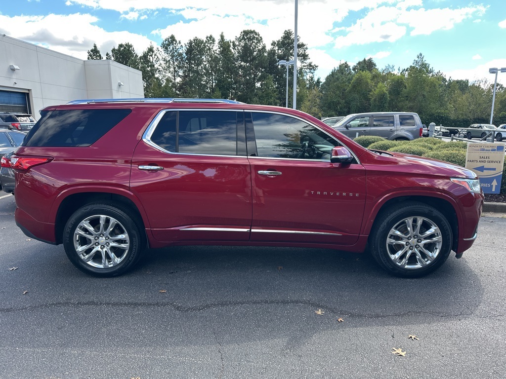 2018 Chevrolet Traverse High Country photo 2