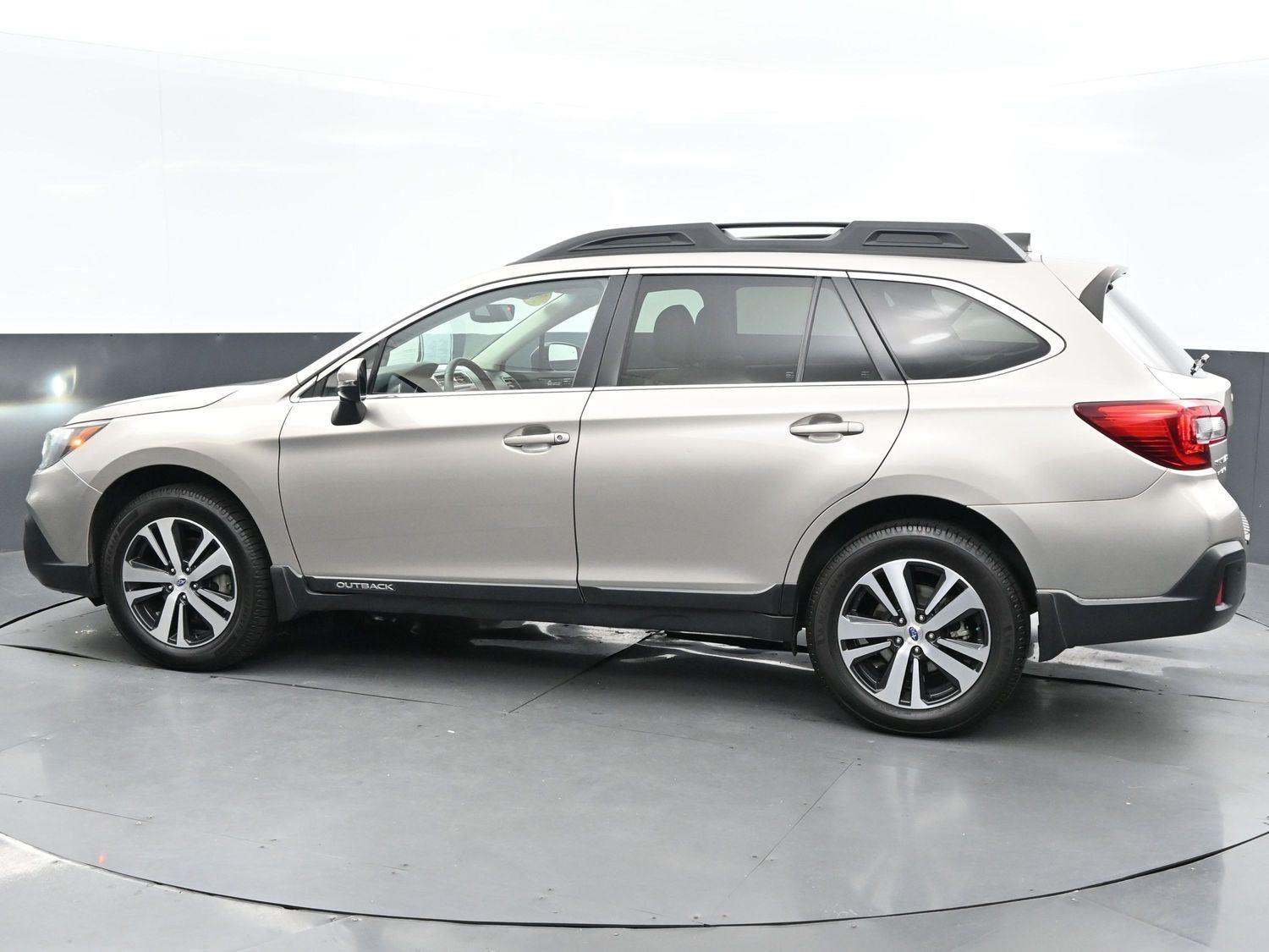 2019 Subaru Outback Limited photo 4