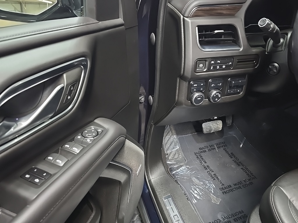 2022 Chevrolet Tahoe Z71 photo 28