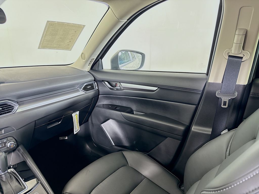 2024 Mazda CX-5 2.5 Select photo 18