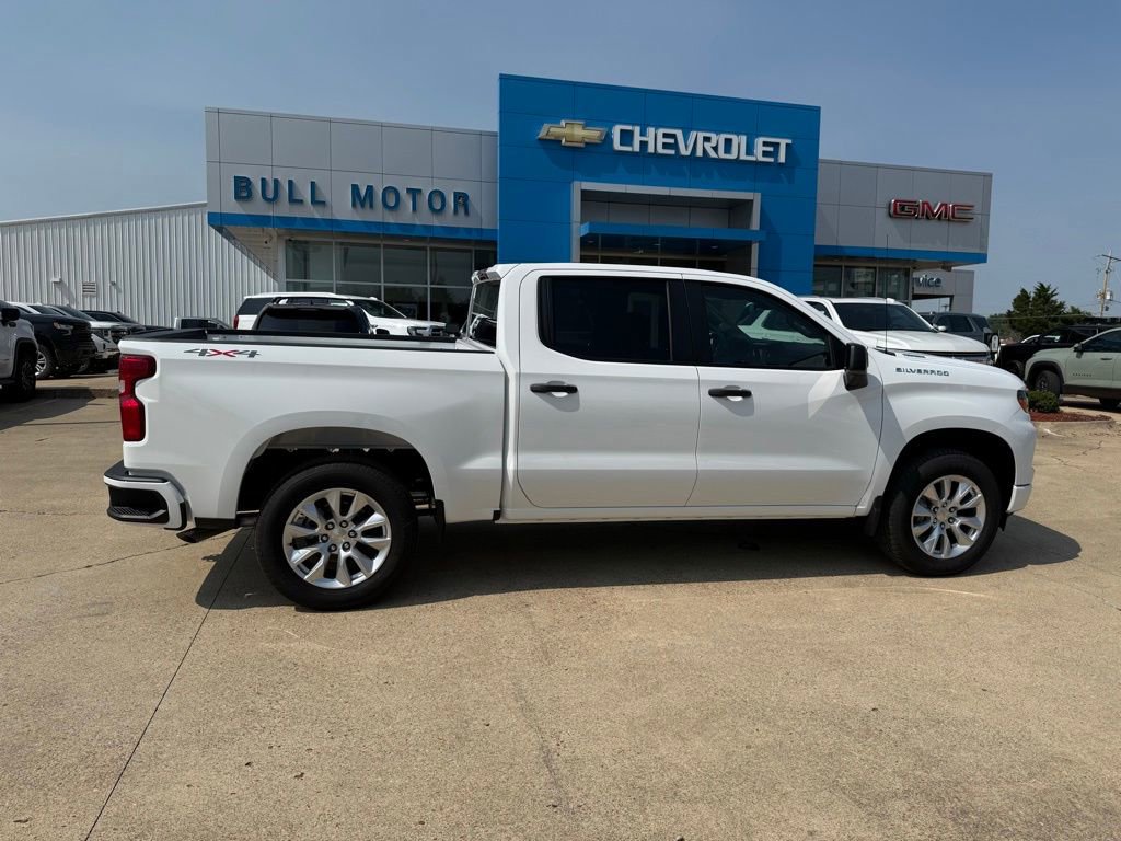 2025 Chevrolet Silverado 1500 Custom's photo