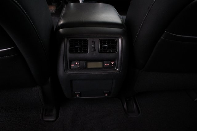 2014 Nissan Pathfinder SL photo 34