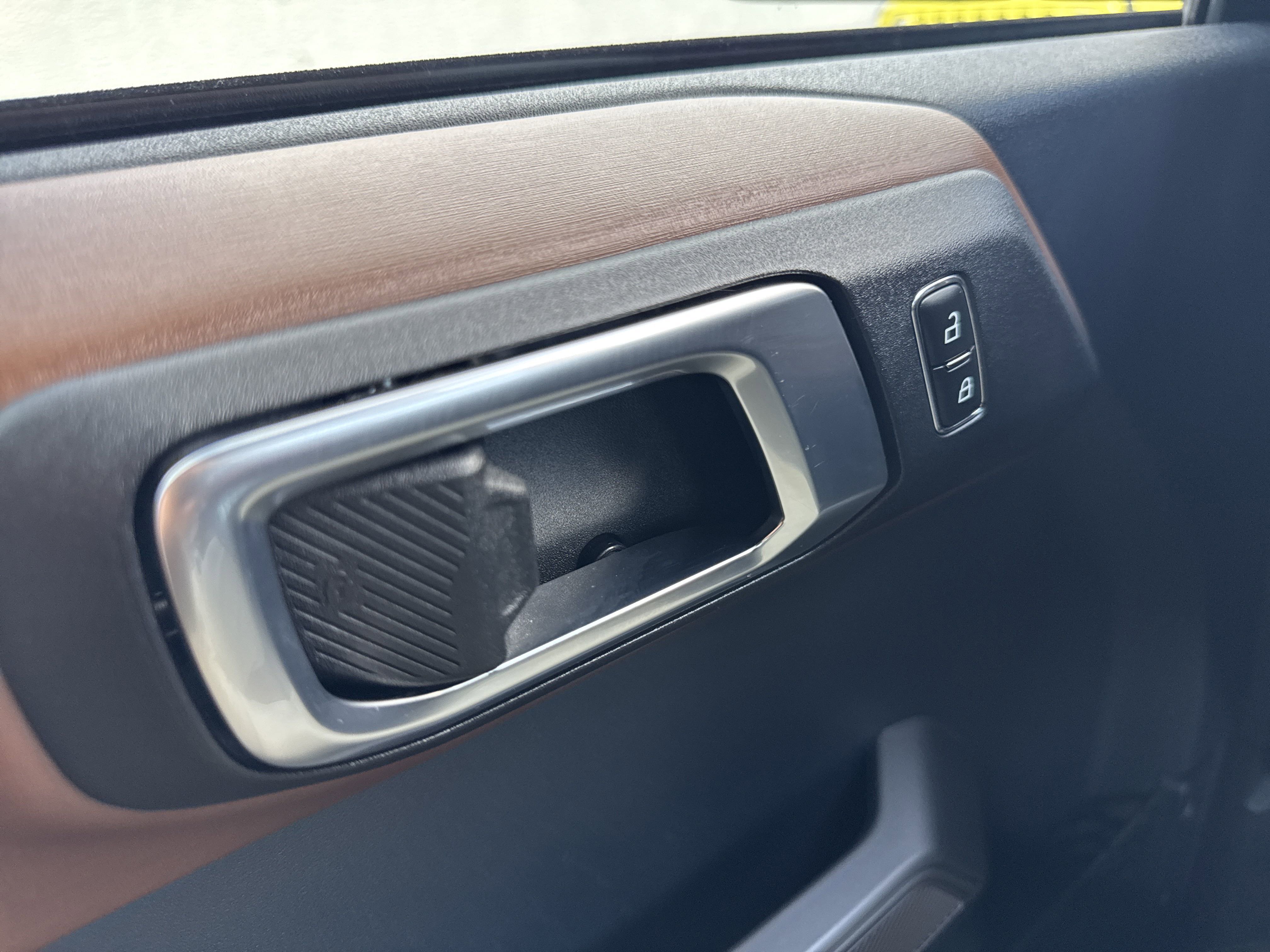 2023 Ford Bronco Outer Banks photo 23