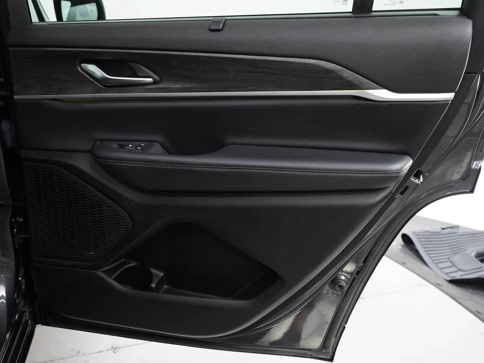 2023 Jeep Grand Cherokee Limited photo 10