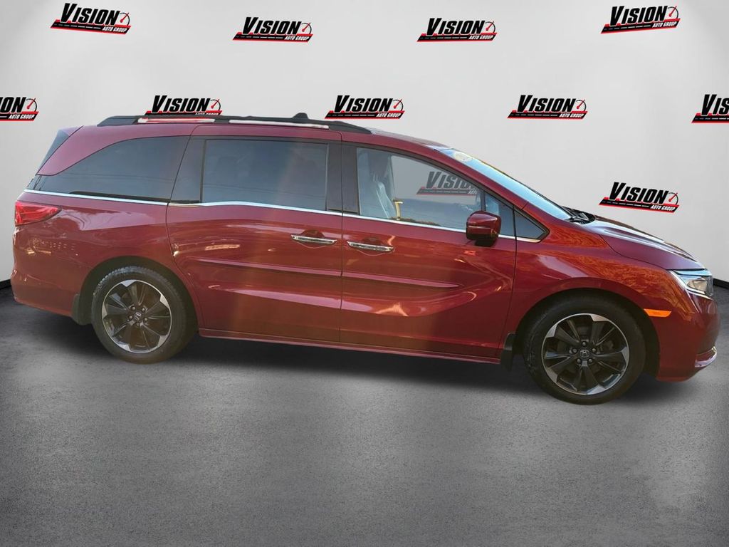 2022 Honda Odyssey Elite photo 4