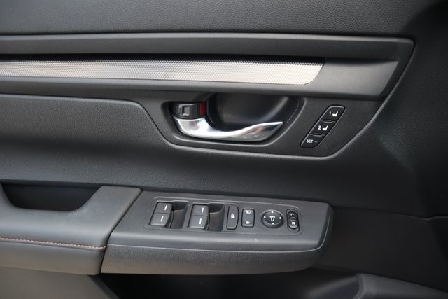 2025 Honda CR-V Hybrid Sport-L photo 10