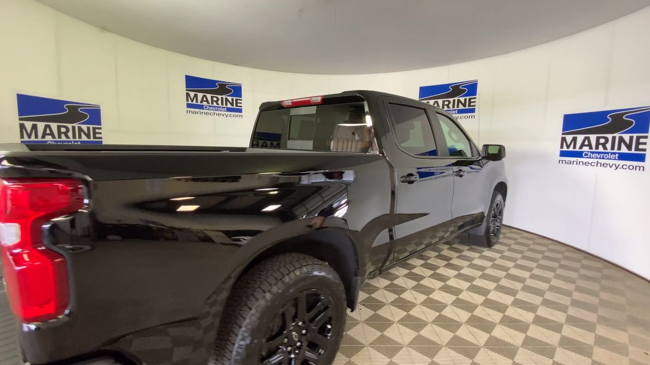 2025 Chevrolet Silverado 1500 RST photo 25