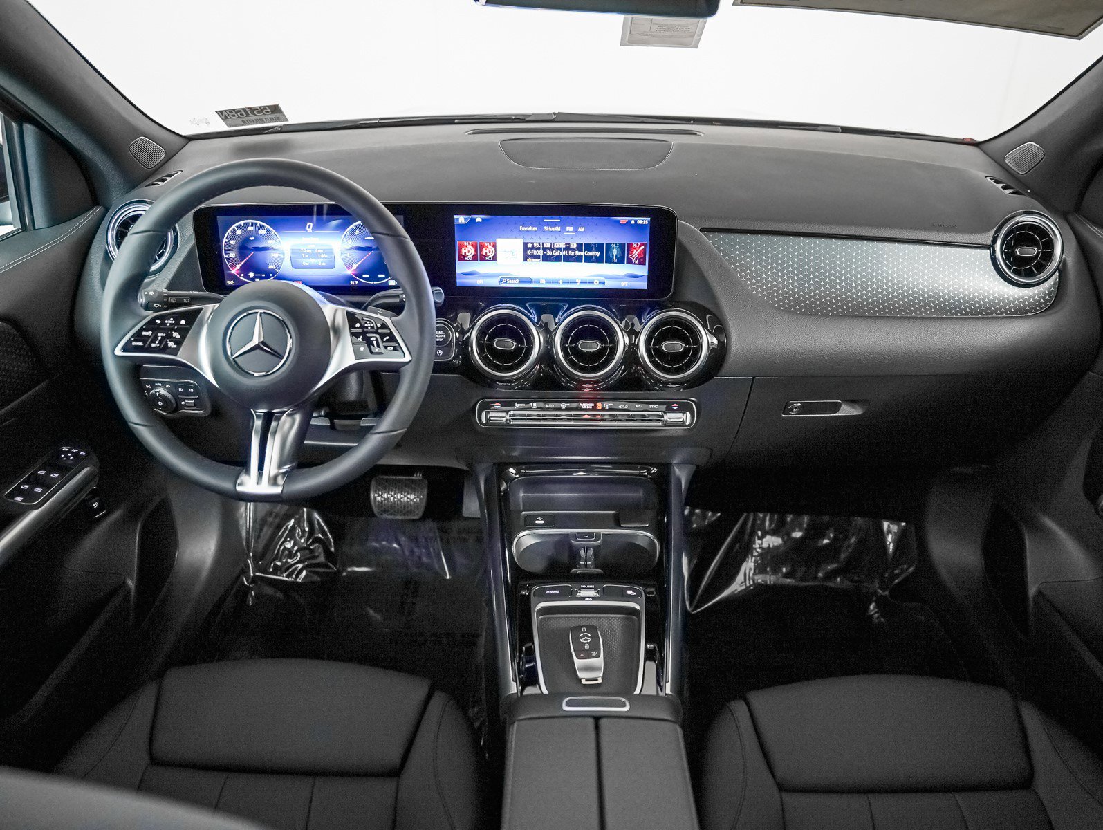 2026 Mercedes Benz GLA 250 photo 9