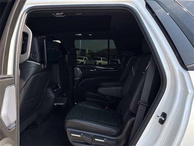 2023 Cadillac Escalade photo 11