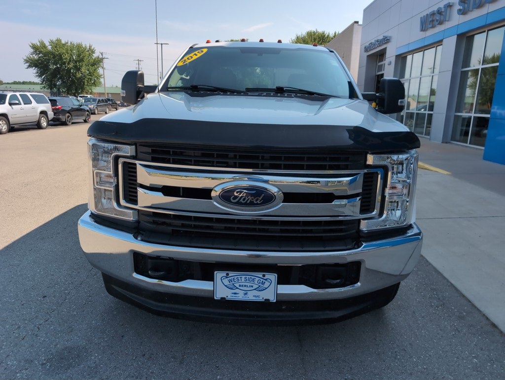 2019 Ford F-250 XLT photo 3