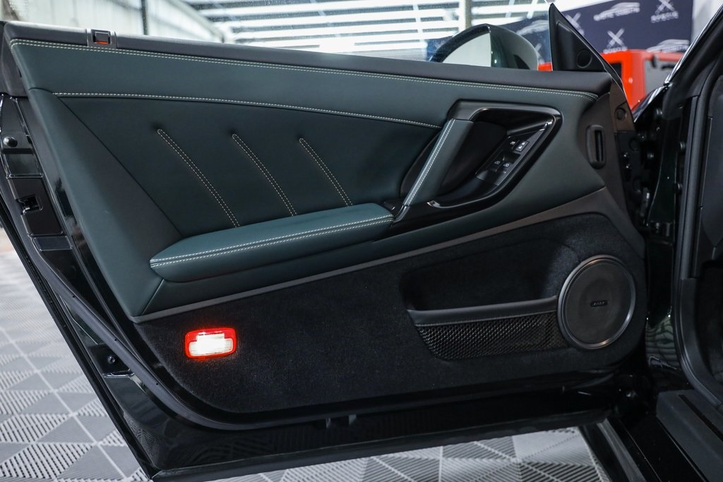 2021 Nissan GT-R Premium photo 28