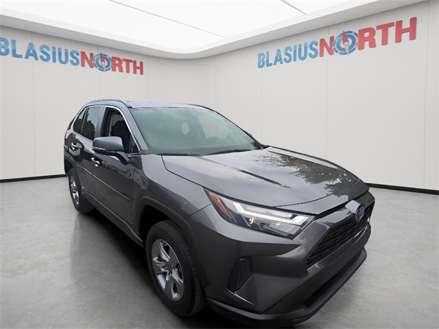 2024 Toyota RAV4 Hybrid LE photo 4