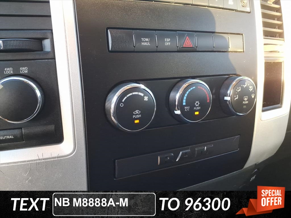 2009 Dodge Ram SLT photo 16