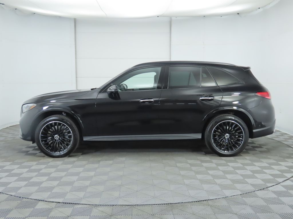 2026 Mercedes Benz GLC 300 photo 6