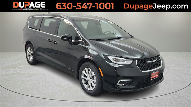 2026 Chrysler Pacifica Select's photo