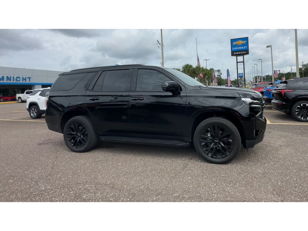 2023 Chevrolet Tahoe RST photo 3