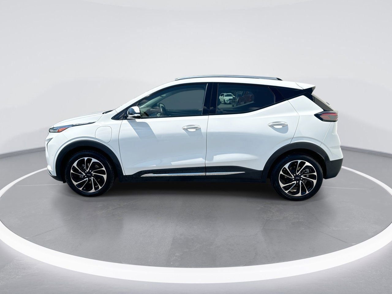 2022 Chevrolet Bolt EUV Premier photo 5