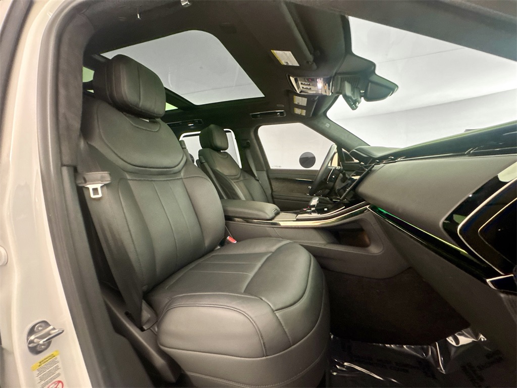 2025 Land Rover Range Rover Sport P530 Autobiography photo 22