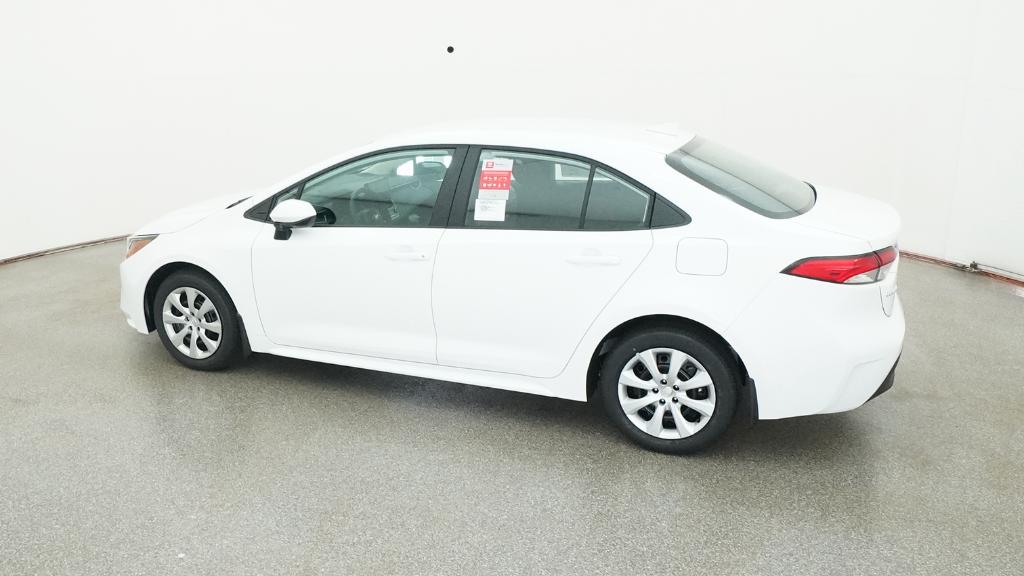 2025 Toyota Corolla LE photo 9