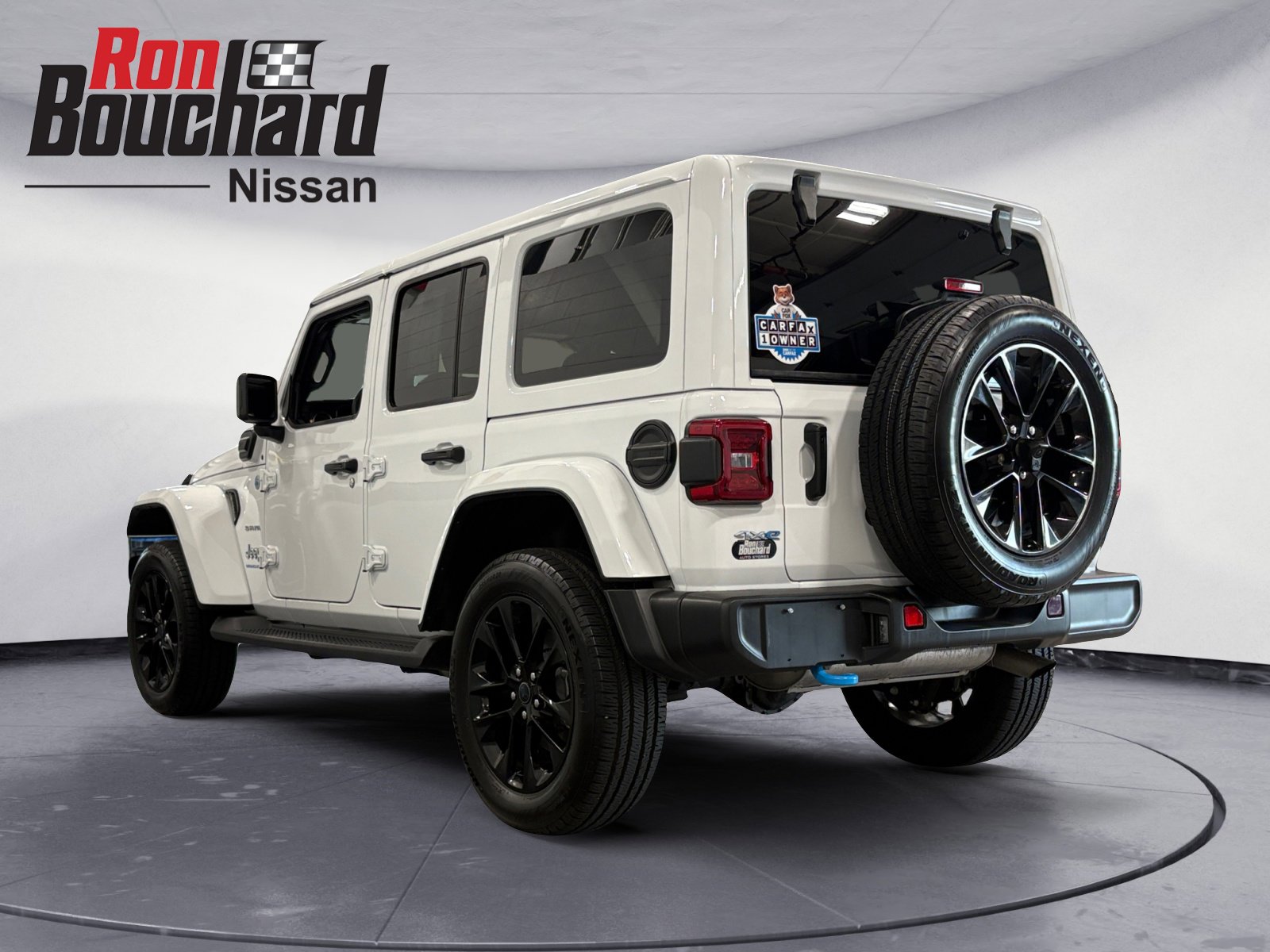 2024 Jeep Wrangler 4xe Sahara photo 4