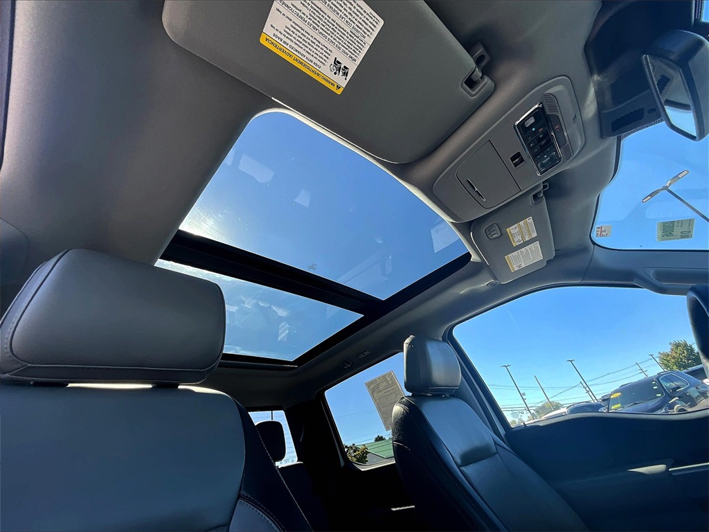 2023 Ford F-150 Lariat photo 22