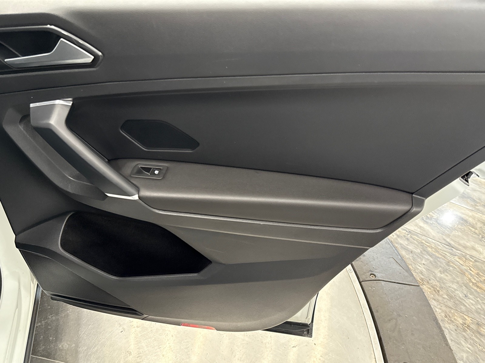 2018 Volkswagen Tiguan SE photo 39