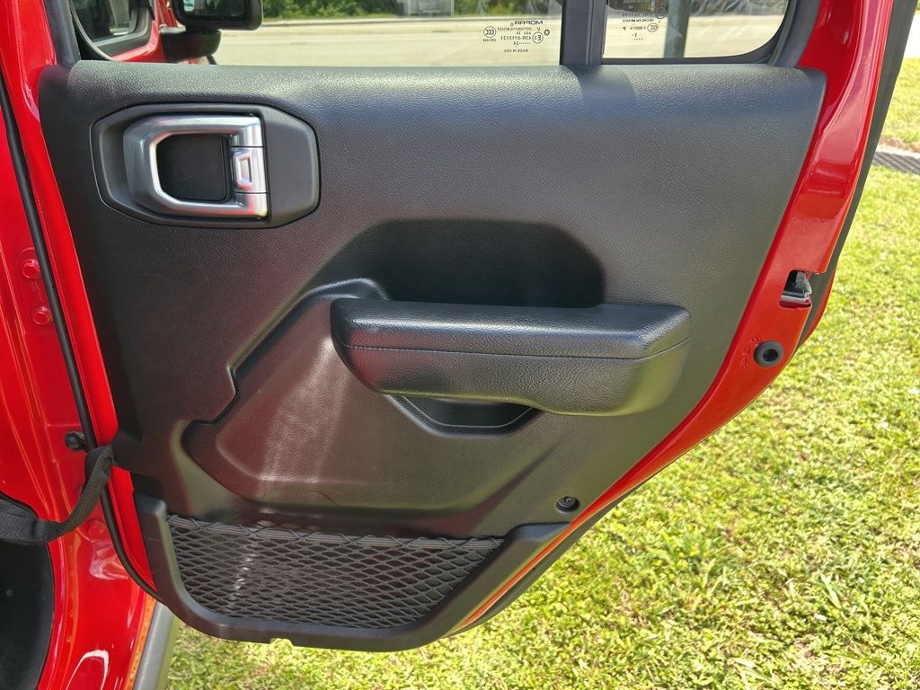 2024 Jeep Wrangler Rubicon photo 38