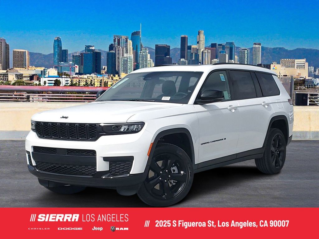 2025 Jeep Grand Cherokee L Altitude's photo