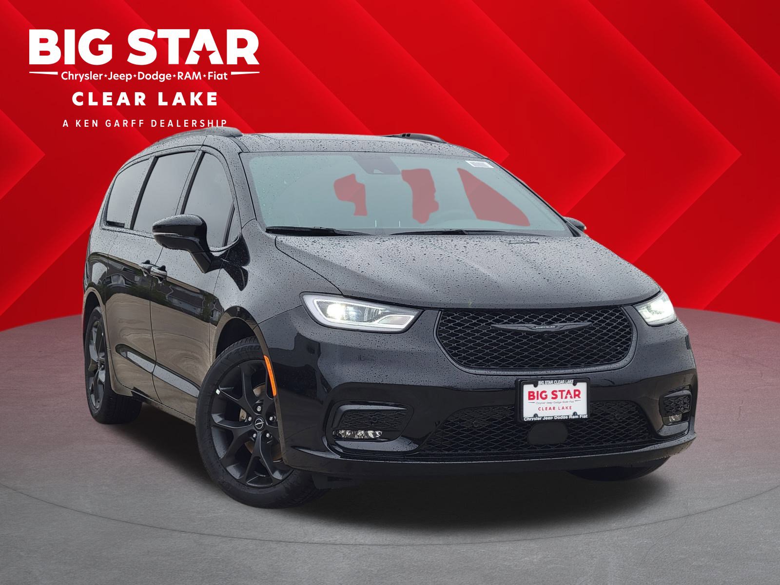 2026 Chrysler Pacifica Limited's photo