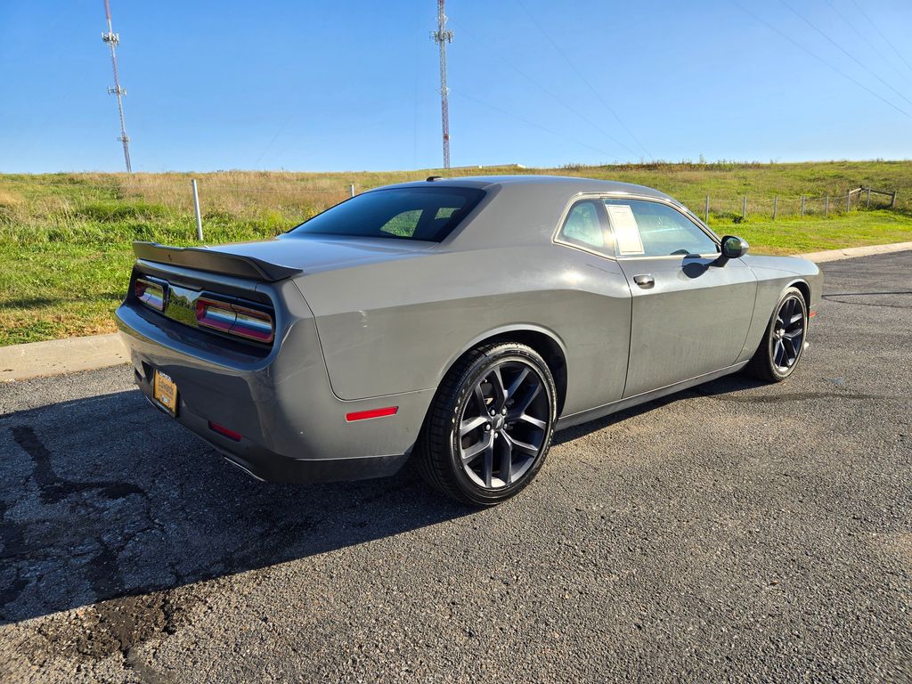2023 Dodge Challenger GT photo 3