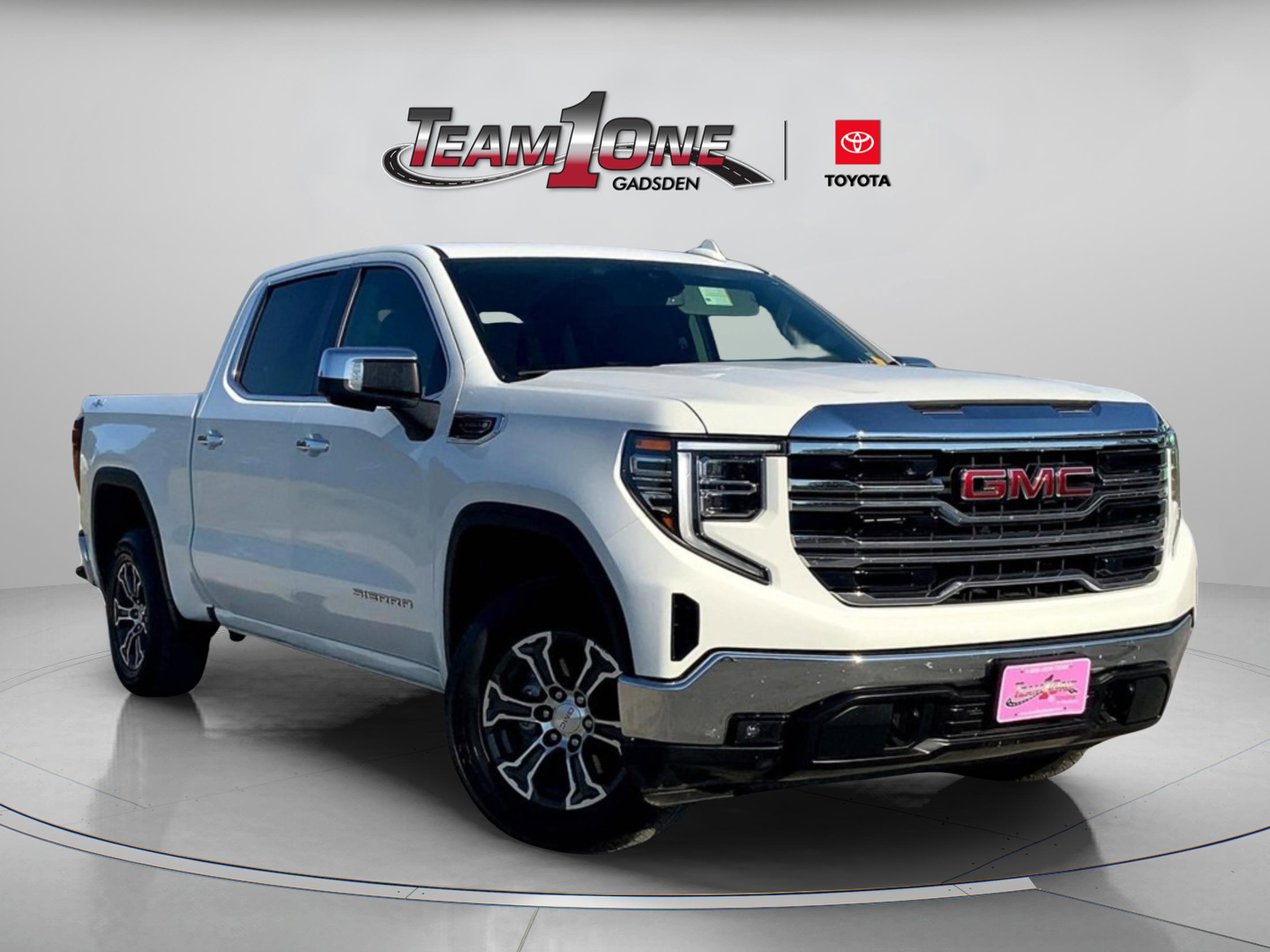 2024 GMC Sierra 1500 SLT's photo