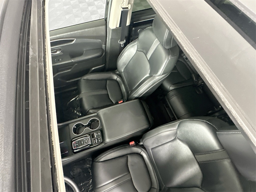 2025 Honda Pilot Touring photo 14